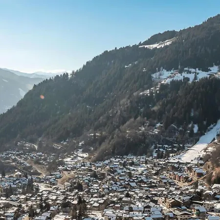 Résidence Le Centre - Pour 4 Personnes 193340 * La Plagne